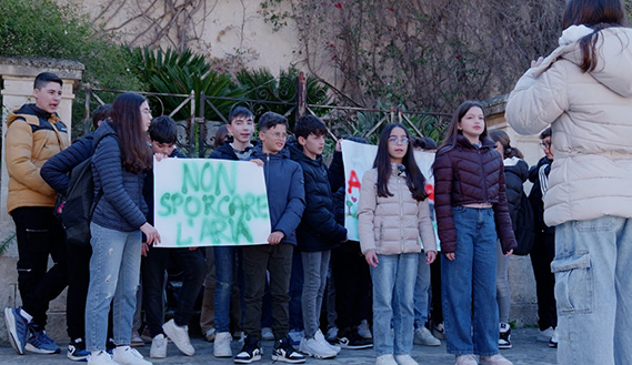 Fotogramma da Aria di domani